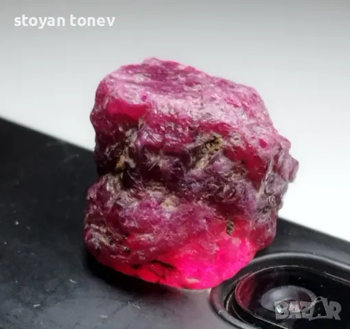 Самороден рубинен кристал с наситен цвят - 55кт.! Нетретиран! Нов!, снимка 12 - Други - 49832574