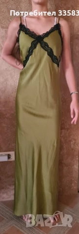 зелена сатенена рокля M