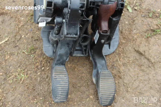 Педал съединител спирачка Фиат Панда 3 1.3D 2012-2022 Fiat Panda 3 4врати, снимка 2 - Части - 49642172