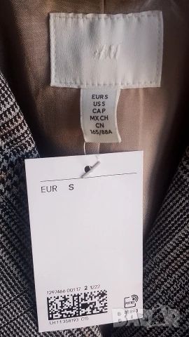 Дамско сако, снимка 2 - Сака - 54229139