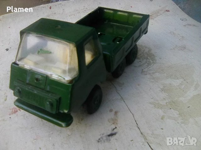 Старо камионче на завод МИР - Разград реновирано, снимка 1