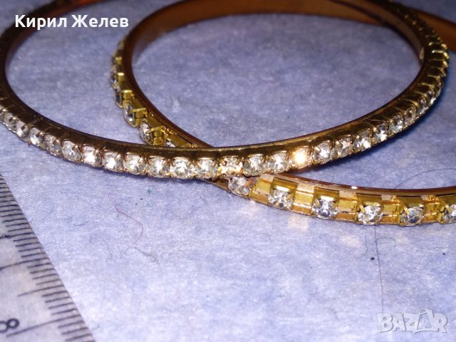 ДВЕ КРИСТАЛНИ БРОНЗИРАНИ АР ДЕКО СТИЛ СТОМАНЕНИ ГРИВНИ 37975, снимка 7 - Гривни - 40836384