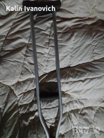 1 патерица за трудно подвижни хора болни или възрастни 