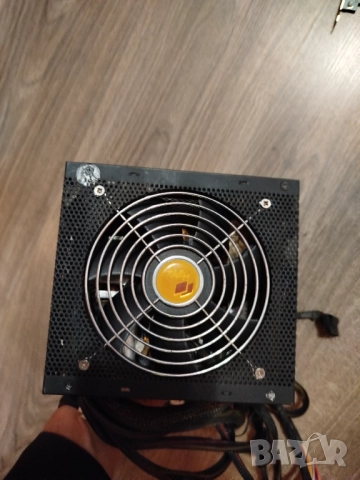 захранване за компютър Hiper 580W, снимка 4 - Захранвания и кутии - 52918735