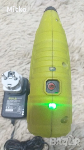 Пистолет за горещо лепене, снимка 3 - Други инструменти - 54070506