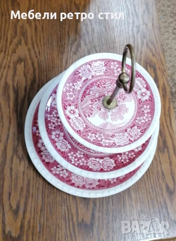 Елегантна триетажна поставка за сервиране от " Villeroy & Boch" с непредходния мотив на Бургенланд , снимка 2 - Чинии - 53924933