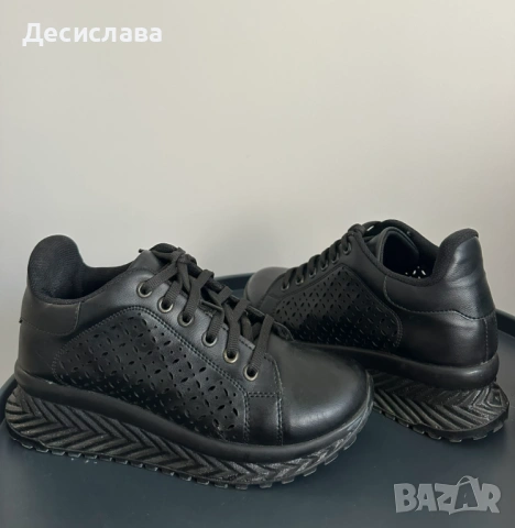 Черни дамски обувки на платформа – №38, снимка 2 - Дамски ежедневни обувки - 54352253