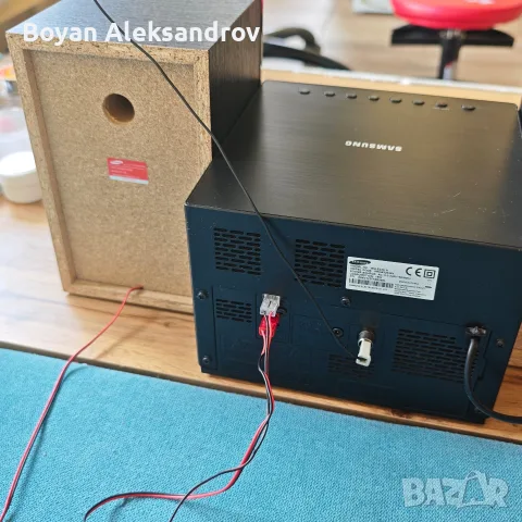 Микро аудио система Samsung MM-E320 | CD/MP3 | AUX | USB, снимка 4 - Аудиосистеми - 55940963