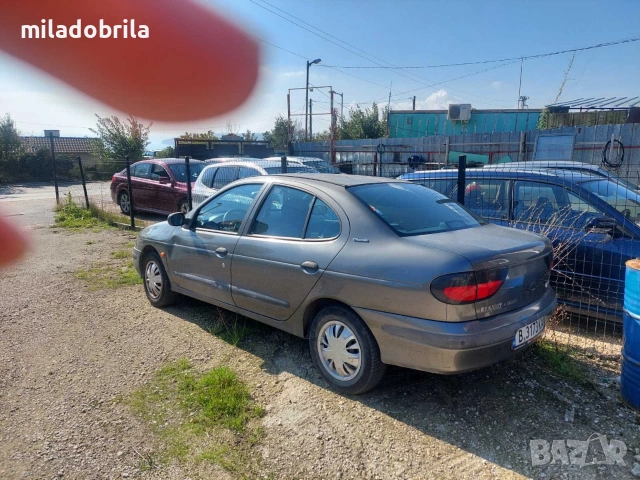 Renault Megan , снимка 11 - Автомобили и джипове - 54239866