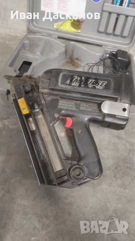 Пистолет за пирони, снимка 8 - Куфари с инструменти - 52919487