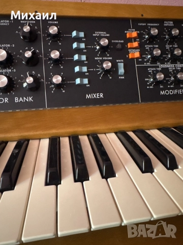 Minimoog Model D reissue , снимка 2 - Синтезатори - 55988139