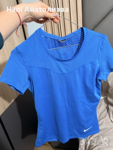 Дамска тениска Nike