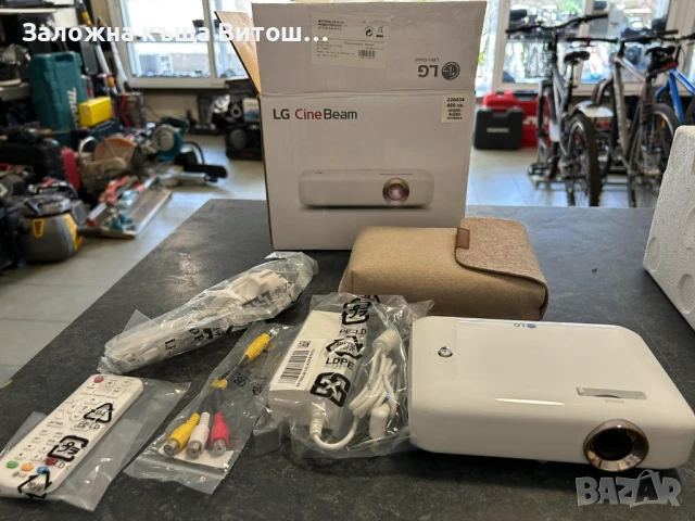 Мултимедиен LED проектор LG PH550 Minibeam, снимка 3 - Плейъри, домашно кино, прожектори - 50666560