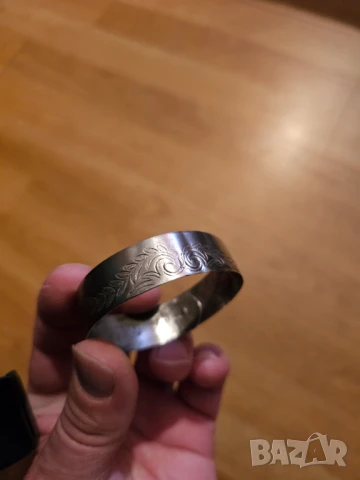 Възрожденска сребърна гривна с флорални мотиви гривната има закопчаване и е малък размер, снимка 3 - Гривни - 50832449