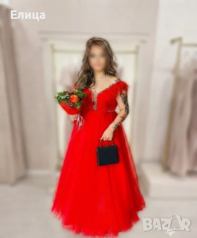 Рокля в цвят червено 