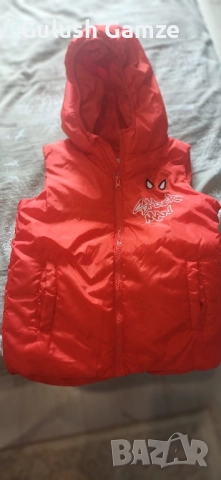 елек за момчета спайдермен в червено , снимка 2 - Детски якета и елеци - 51698763