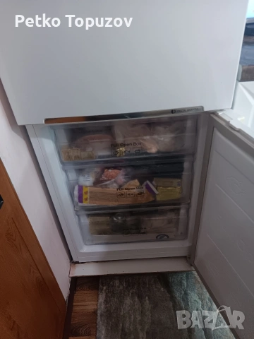 хладилник Самсунг , снимка 9 - Хладилници - 53921919