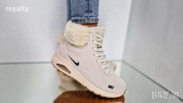 Nike Дамски Зимни Боти , снимка 3 - Дамски боти - 52414481