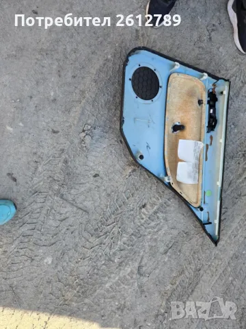 кора за задна лява врата за голф 4 , снимка 2 - Части - 49022657