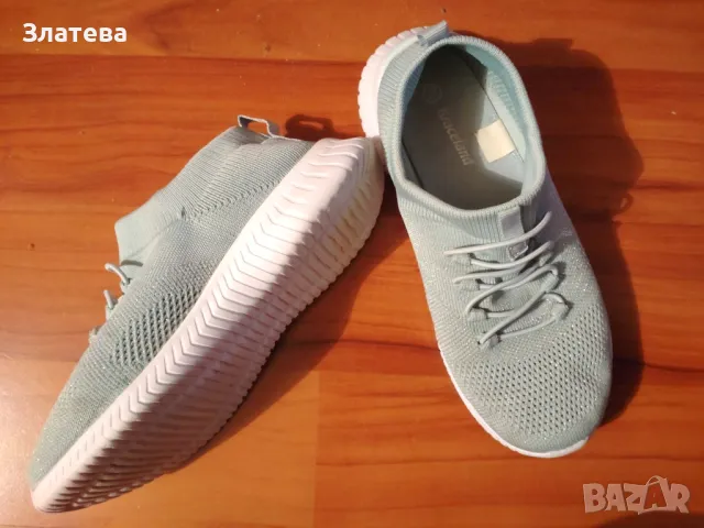 Спортни обувки от плат - 10 лв, снимка 3 - Детски маратонки - 49295143