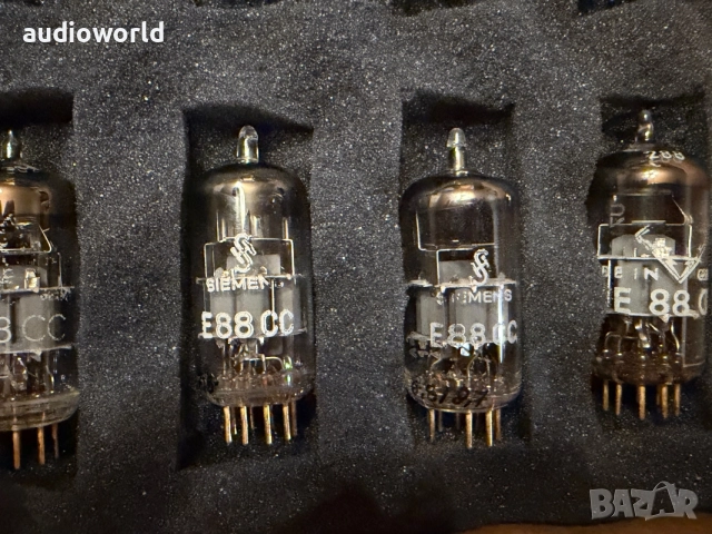 4бр. Лампи* Siemens • E88CC / 6922 • Cca • Gold Pins • Grey Shield • D Getter • Made in Germany