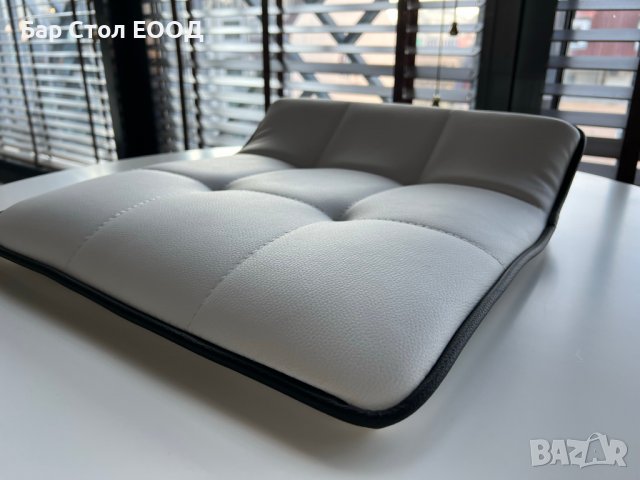 Квадратни седалки за бар стол, снимка 3 - Столове - 39227957