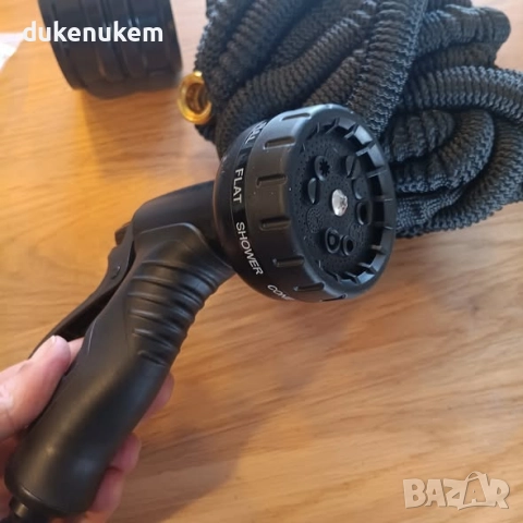 Разтегателен градински маркуч 22.5 м с 10 функции на пръскачката, кука за стена, снимка 10 - Градински инструменти - 52533945