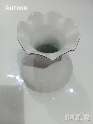 Порцеланова ваза маркирана , снимка 9 - Вази - 52624096