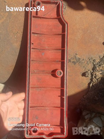 Капак двигател Mercedes 200 kompressor, снимка 3 - Части - 37815817