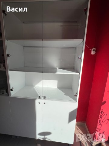 Търговски шкаф