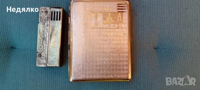 Стара позлатена табакера със запалка Москва