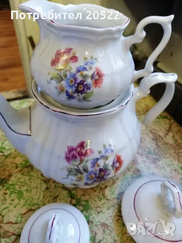 Чайник и латиера барокови. 