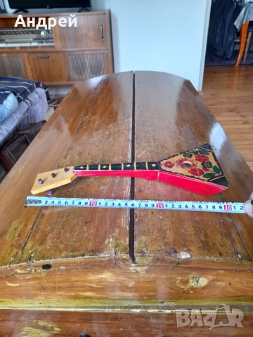 Стара дървена китара сувенир, снимка 2 - Други ценни предмети - 53237578