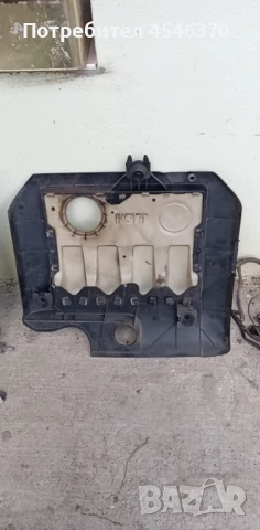 Декоративен капак за двигател  за Волксваген Голф 5 1.9 дизел 105к.с 2006г, снимка 2 - Части - 51190416