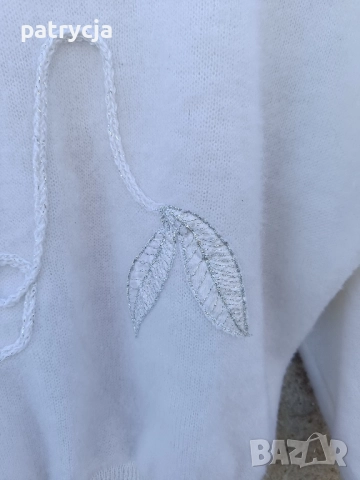 Vintage 80s бял пуловер с флорални мотиви XL, снимка 6 - Блузи с дълъг ръкав и пуловери - 52371564