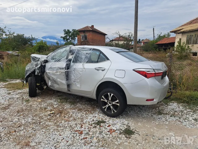 На части Корола 2017г 1.6 бензин , снимка 5 - Автомобили и джипове - 56252706