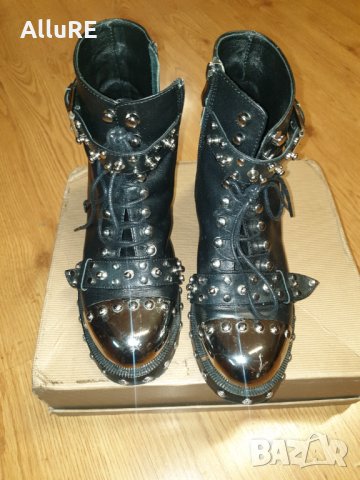 Alexander McQueen Налични 36 37, снимка 10 - Дамски боти - 35111547