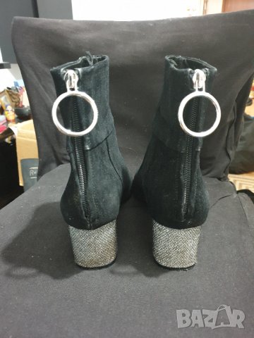 Елегантни кожени ботушки H&M, снимка 4 - Дамски ботуши - 31502086