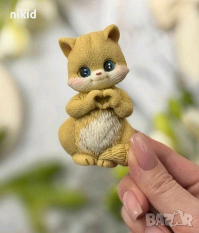Коте котенце котка със сърце с лапи силиконов молд форма фондан шоколад гипс смола декор, снимка 3 - Форми - 54240597