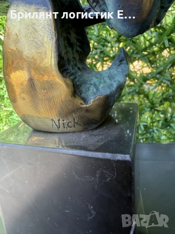 Абстрактна Бронзова Скулптура „Птица в Полет“ върху Мрамор – Подпис Nick, снимка 4 - Антикварни и старинни предмети - 55989644
