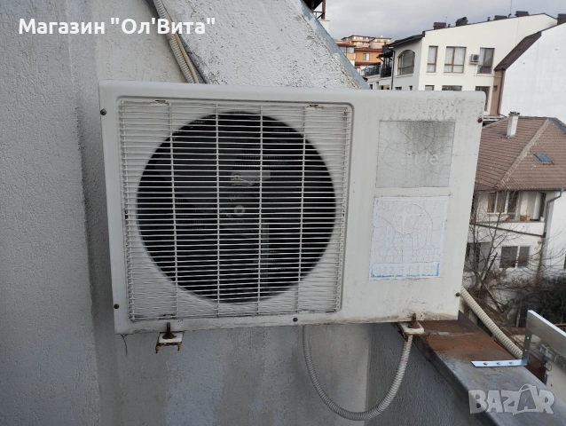 Климатик Midea 12 , снимка 2 - Климатици - 54120790