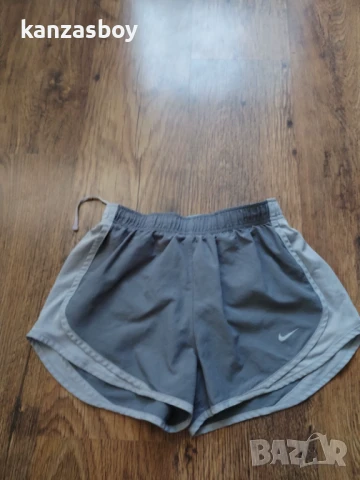 nike - страхотни дамски шорти S, снимка 8 - Спортни екипи - 50886750