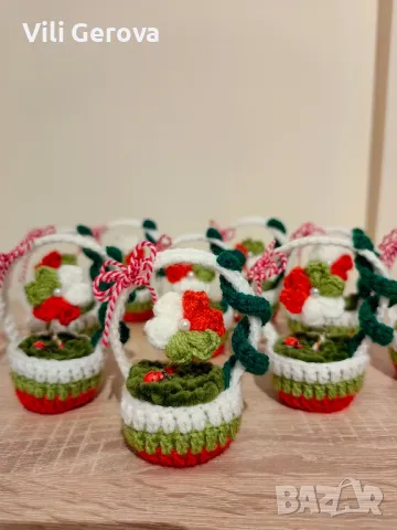 Ръчно плетени цветя, снимка 15 - Изкуствени цветя - 40959502