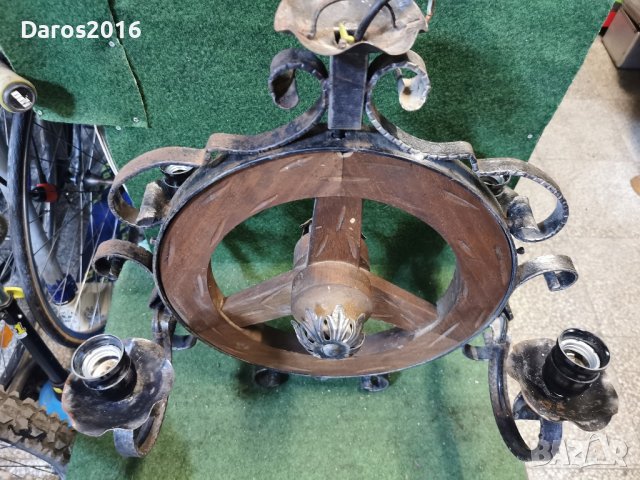 Страхотен полилей дърво и ковано желязо 