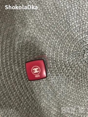 Течно матово червило Chanel, снимка 4 - Декоративна козметика - 50316539