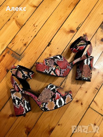 Обувки с ток Bershka