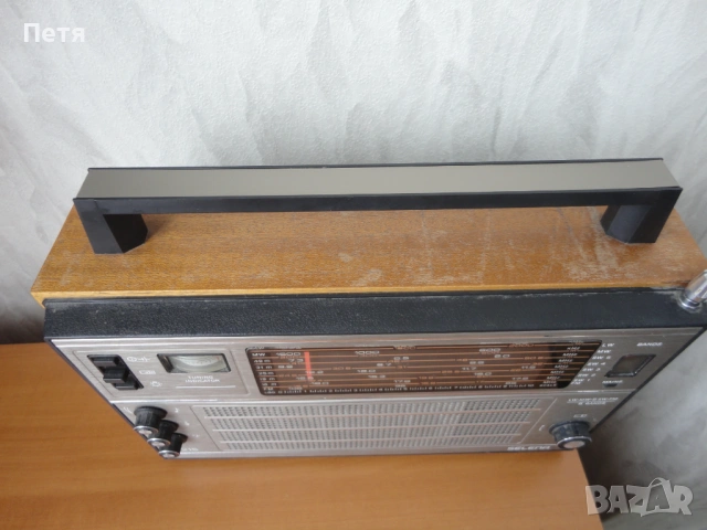 Транзистор Selena, снимка 2 - Радиокасетофони, транзистори - 53324050