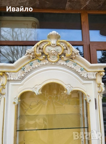 Италианска барокова витрина 025, снимка 4 - Секции и витрини - 52091432