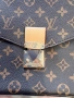 Оригинална чанта Louis Vitton с код , снимка 3