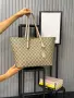 Gucci Голяма Дамска Чанта Тип Шопър С Монограм Дълги Дръжки И Златен Метален Акцент Код SEM-729, снимка 1